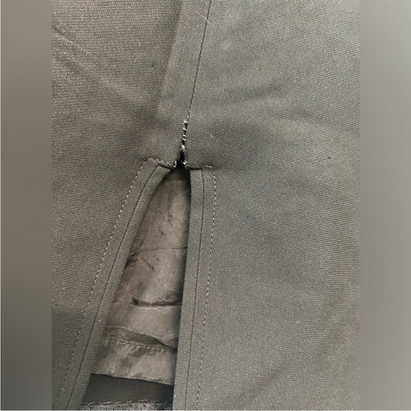 CLEARANCE Ann Taylor Business Skirt Black 6 petite - Picture 3 of 4